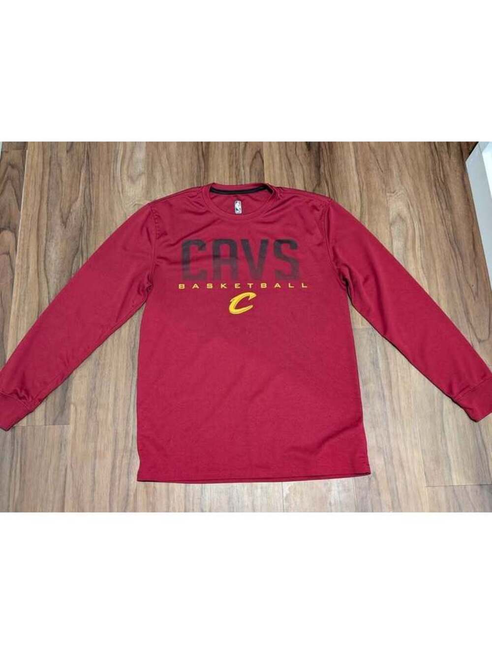 Men's Cleveland Cavs Long Sleeve Active Sz Medium